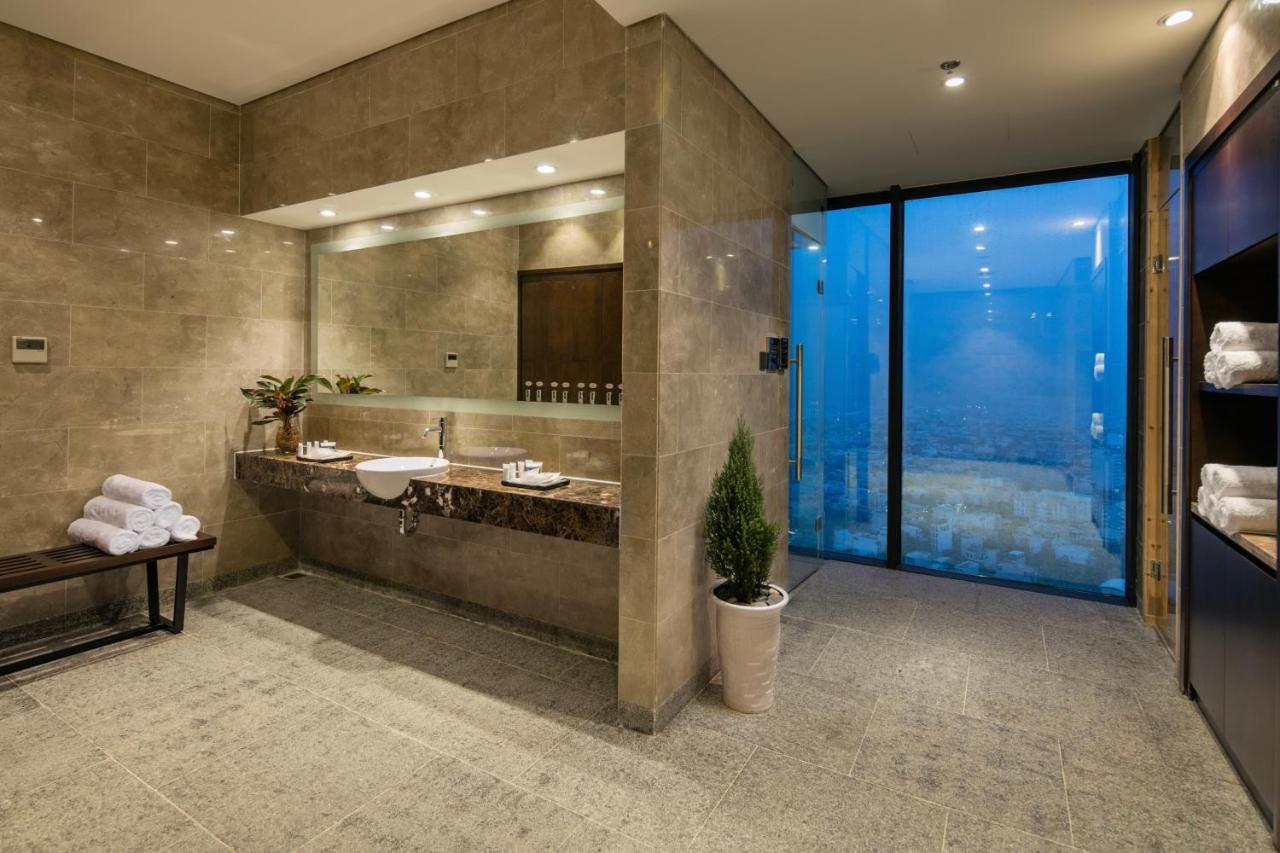Luxury Beach Condo 5-Star, Rooftop Pool Da Nang Eksteriør bilde